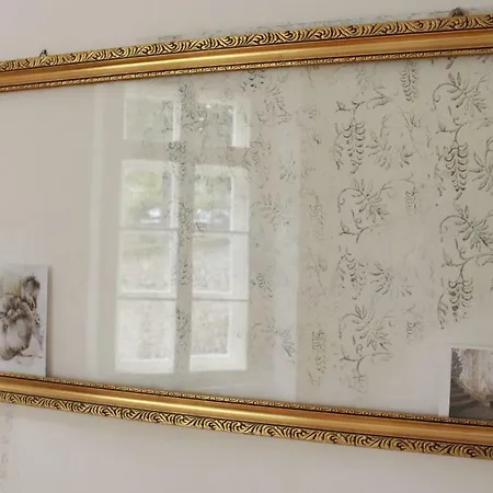 In The Center & & Quiet