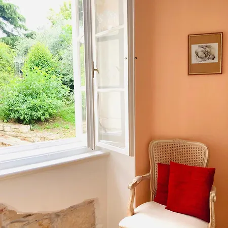 In The Center & & Quiet * Pula